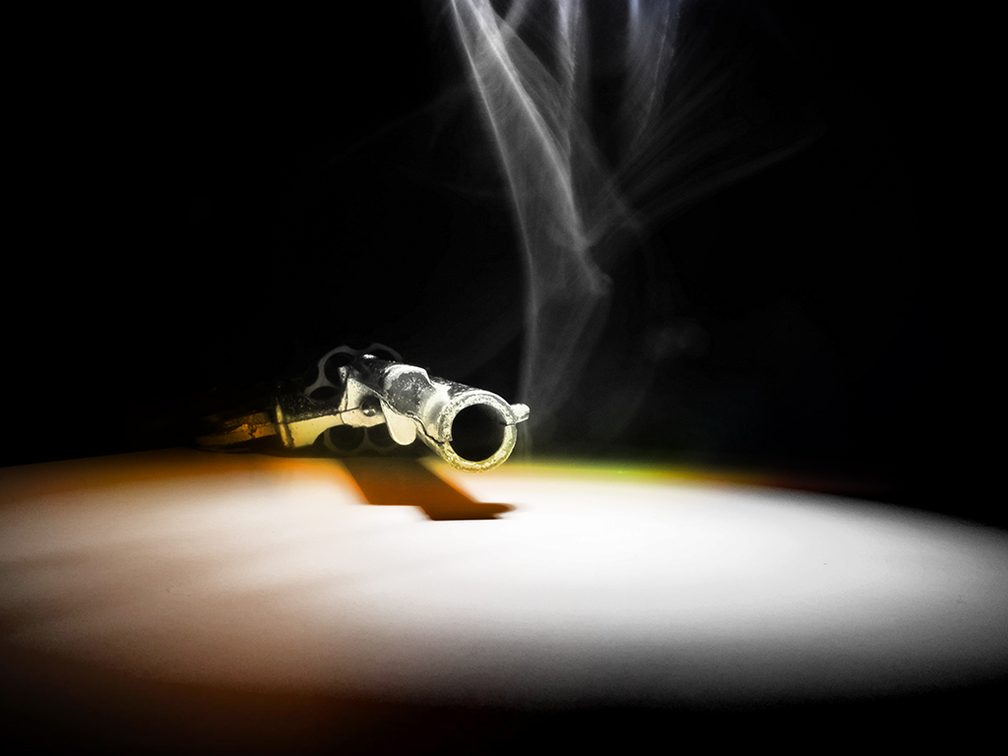Gun.Smoke-01